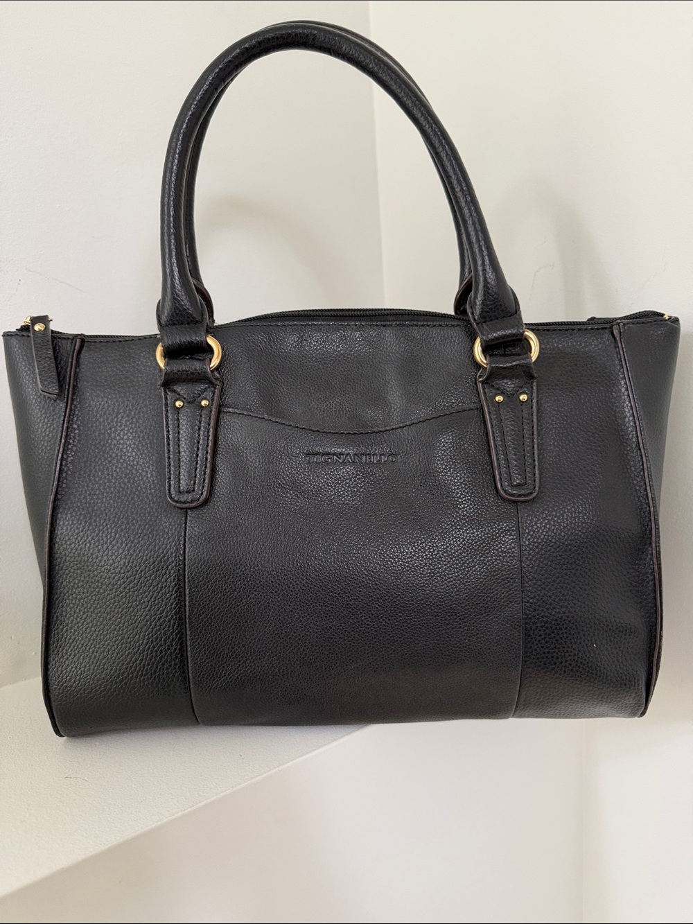 TIGNANELLO Pebbled Leather Satchel Hand Bag Double Handles Classic Business Chic